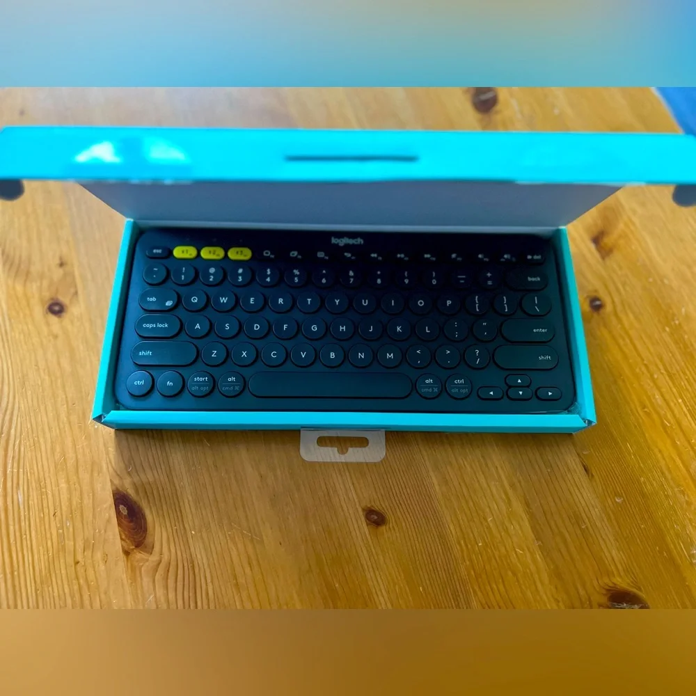 Logitech Bluetooth Keyboard, K380 Multi-Device